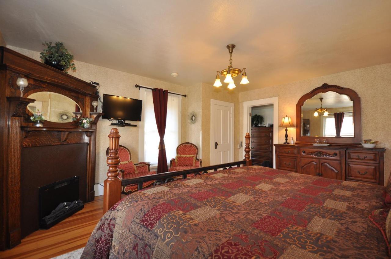 מניטו ספרינגס Avenue Hotel Bed And Breakfast מראה חיצוני תמונה